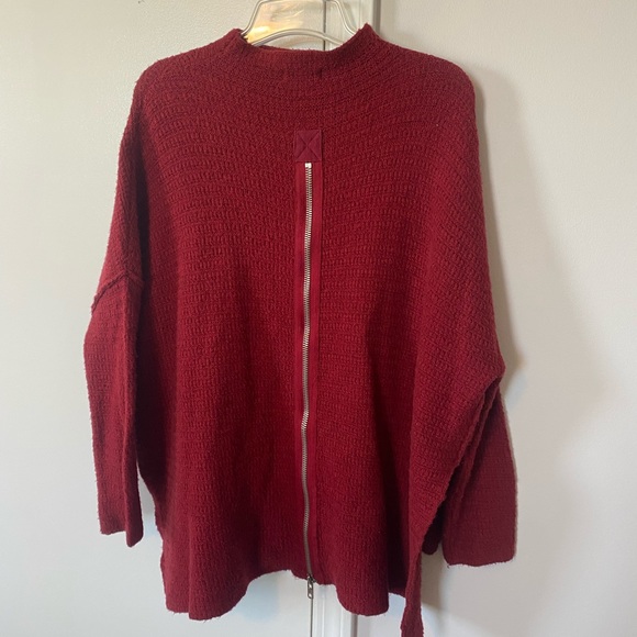 Altar'd State red oversized crewneck sweater zipper back size women's small - Picture 5 of 7